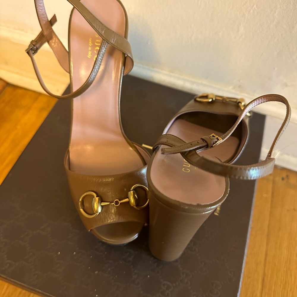Gucci samdals